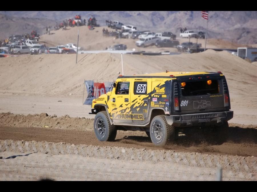  Hummer H2 Racing 2007 года  (фото 4 из 11)